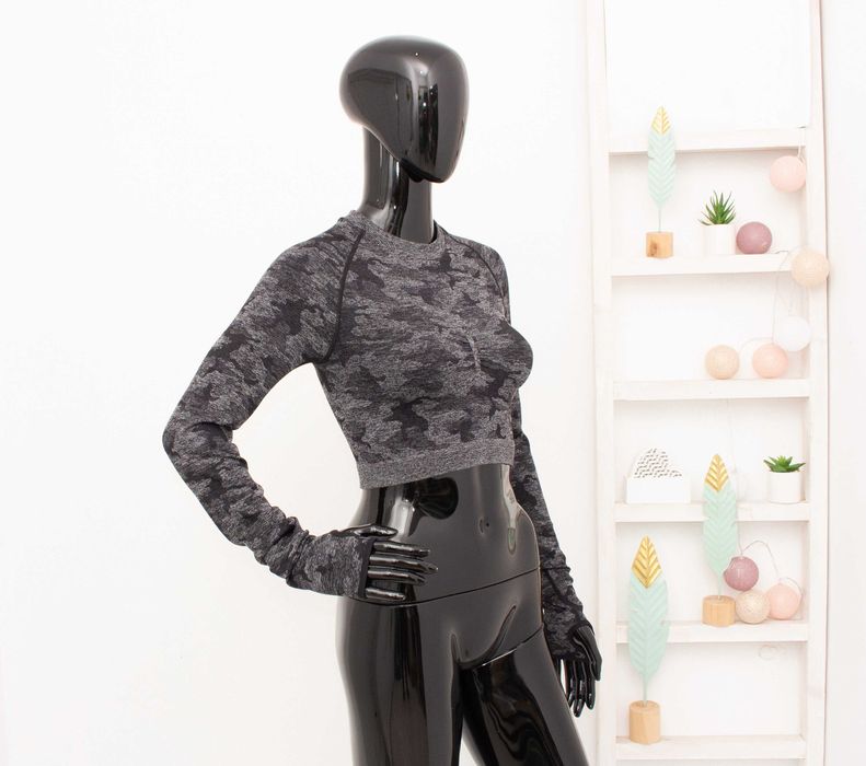 Gymshark дамски кроп топ къс с дълъг ръкав камофлаж отвори на гърба S