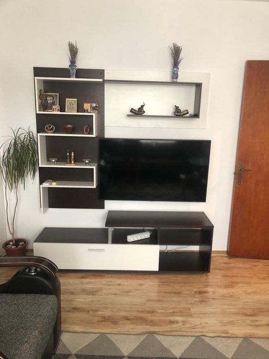 Proprietar închiriez apartament 4 camere