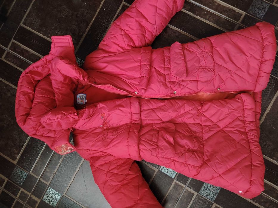 Куртка пуховик на девочку