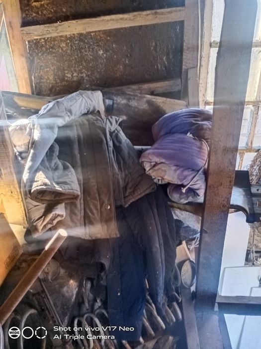 Фуфайки разные и ватные брюки