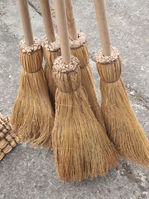 Метли   30  броя