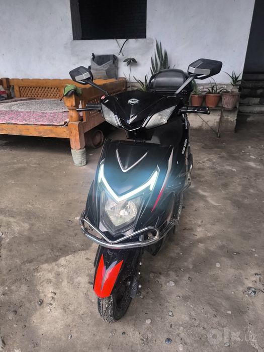 Skuter dugalik wasat motors dan