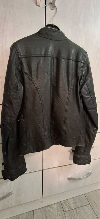 Куртка кожанная на 9-11 лет