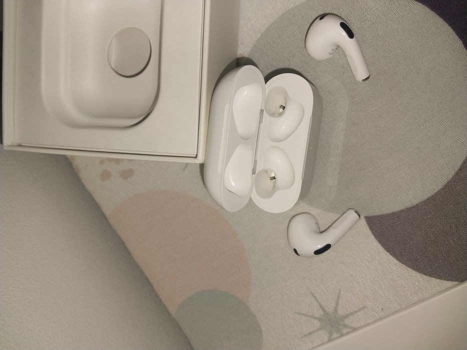AirPods 3 (не рабочие, с коробкой)