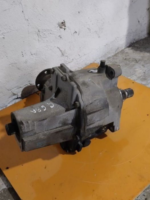 Раздатка Hyundai Tucson  2.7l G6BA