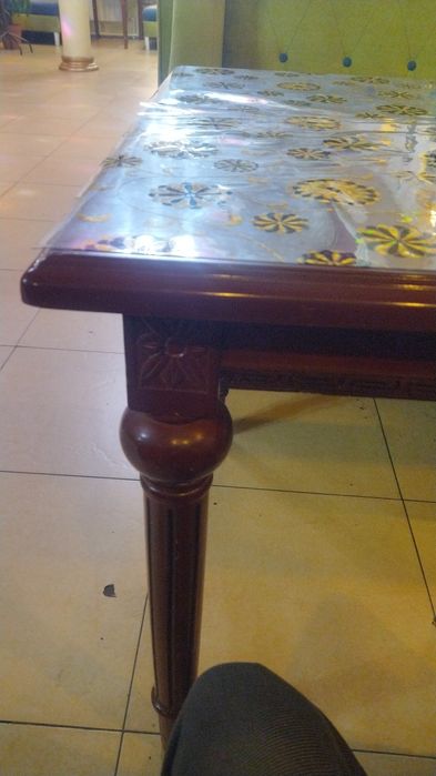 Диваны и столы продам