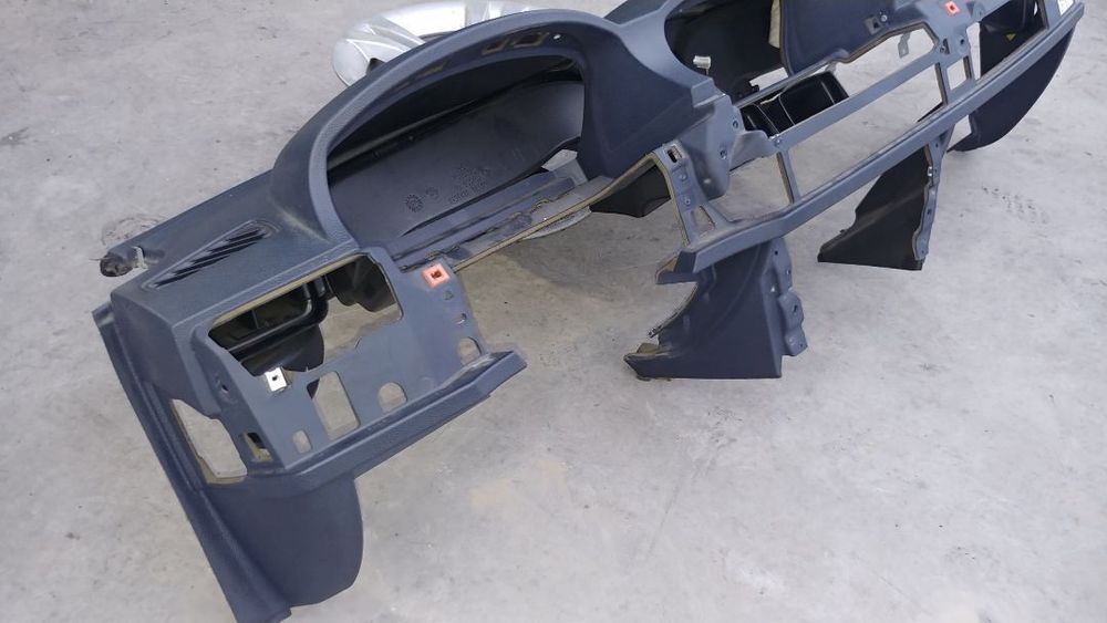 plansa bord albastra bmw seria  7 e65