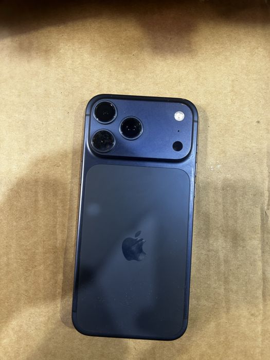 Iphone 17 pro max срочно