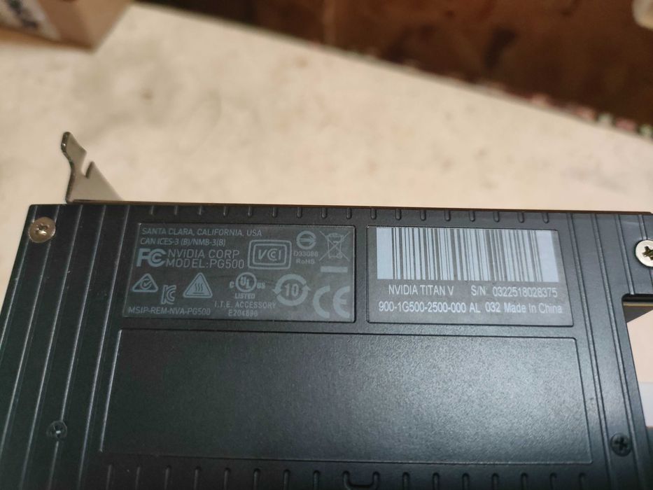 Titan V 12gb HBM2e