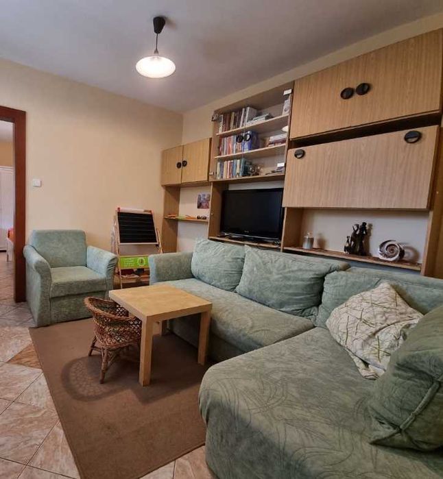 Дава се под наем Тристаен апартамент в Пловдив, Кършияка - 84 кв.м за 341.7 € - Снимка #1