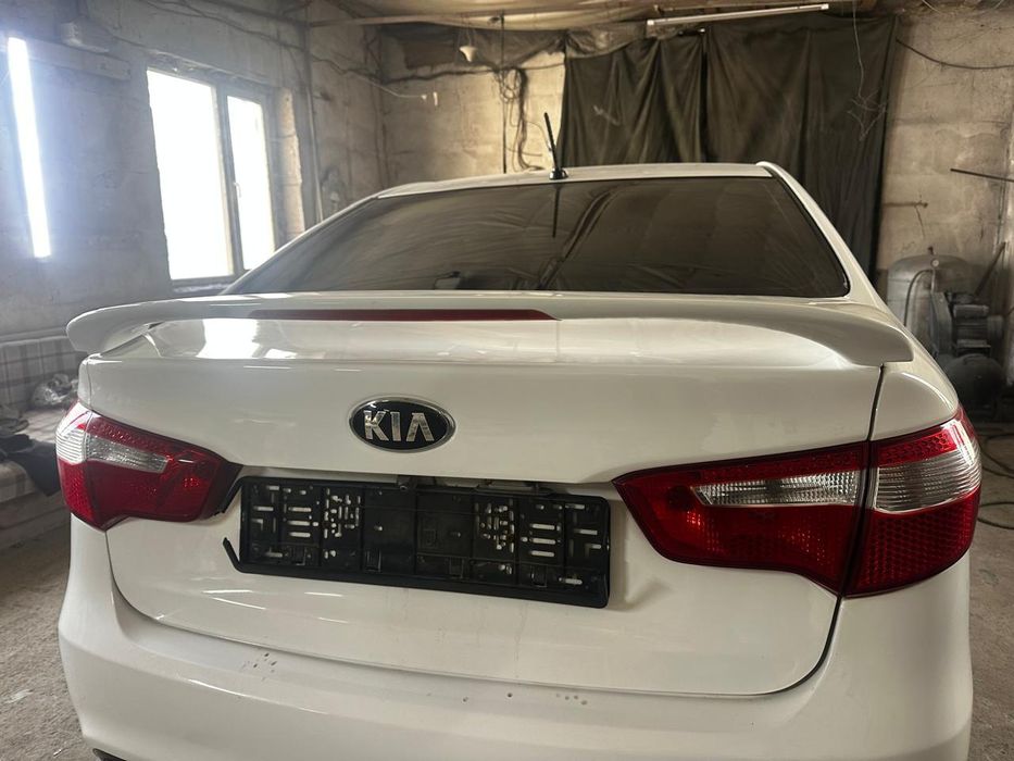 Киа Рио спойлер б у