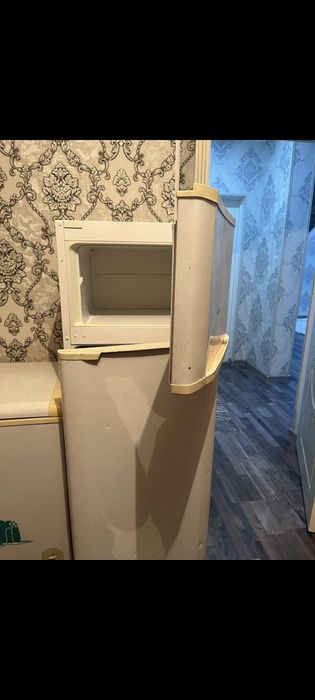Холодильник сатылады