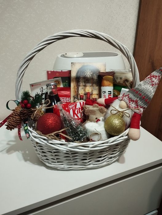 Новогодние подарочные корзины !