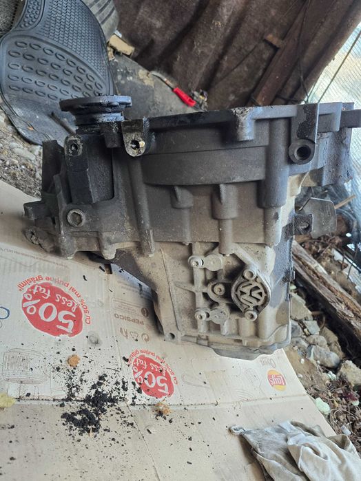 Cutie viteze VW Passat B6 1.9 TDI cod KBM 22058