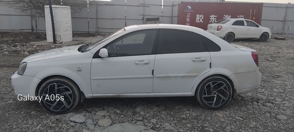 Lasetti 1.8 avtomat gaz benzin