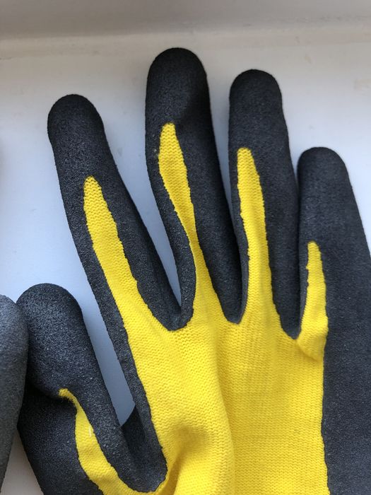 Продам перчатки для работ по дереву, красок…и очки