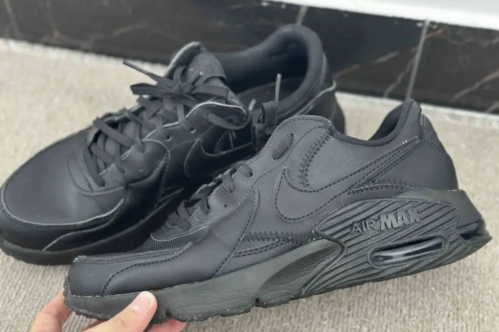 Кроссовки оригинал из Европы Nike AirMax Excee Leather