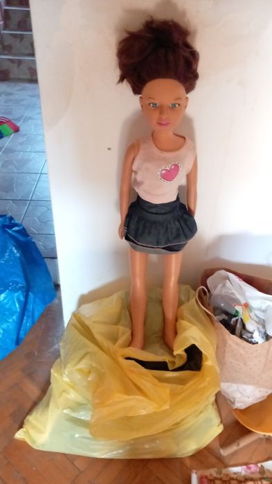 Vând haine second-hand  și jucării