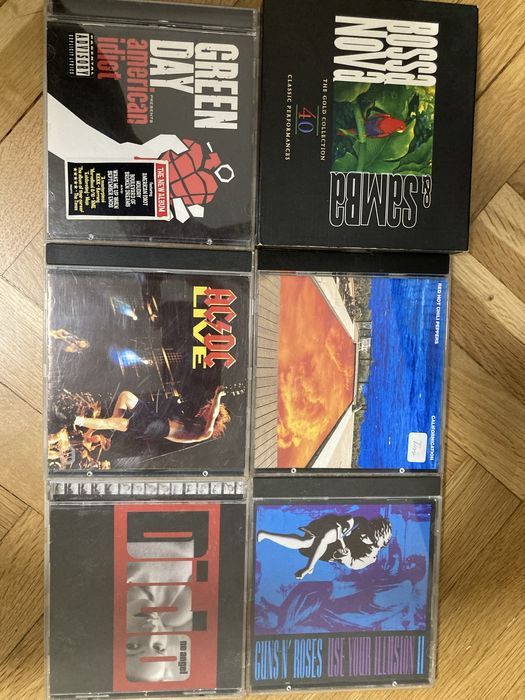 CD Оригинални музикални дискове