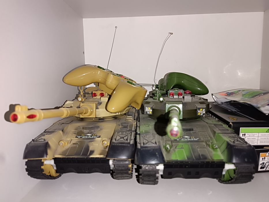 Клавиатура и наушники