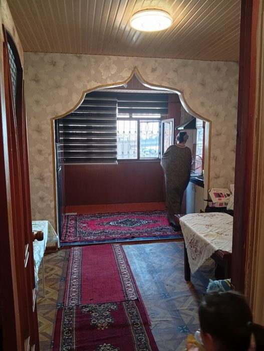 1 xonali kvartira arendaga beriladi quyliq bozor