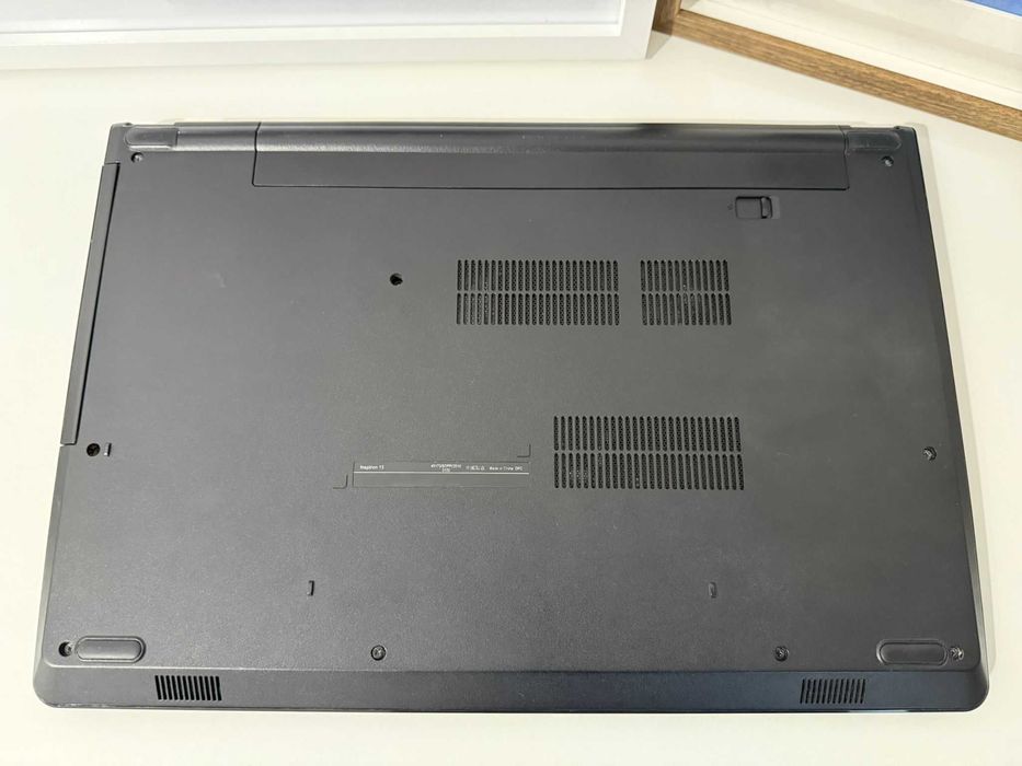 Laptop Dell Inspiron 15 - Intel i5 | 8GB RAM | SSD 250GB | AMD Radeon