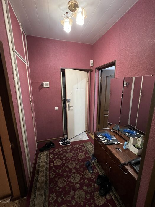Раккат махалля - Корзинка. Продается 1в2 / 3 этаж 42м2 пустая