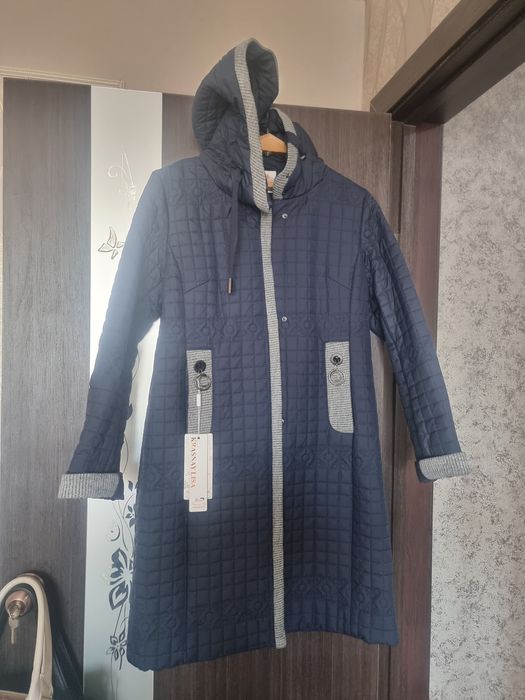 Продам НОВОЕ демисезонное пальто. Уют