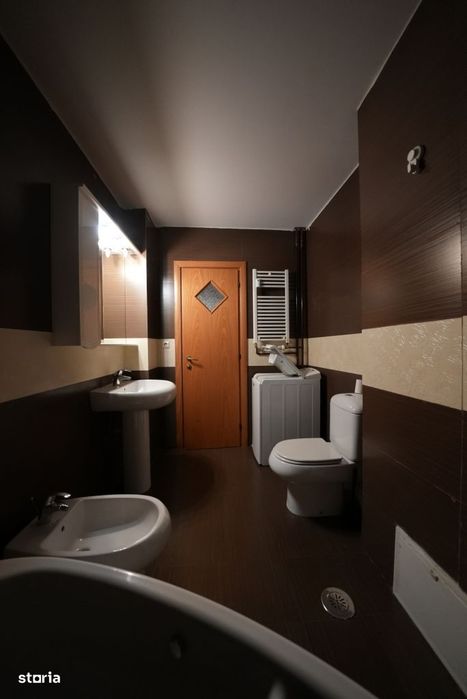 Apartament 4 camere stradal Calea Victoriei, 2 min metrou Victoriei