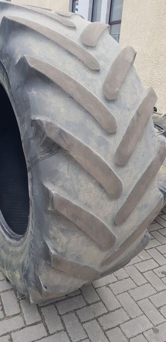 Гума за трактор 650 65 R 38