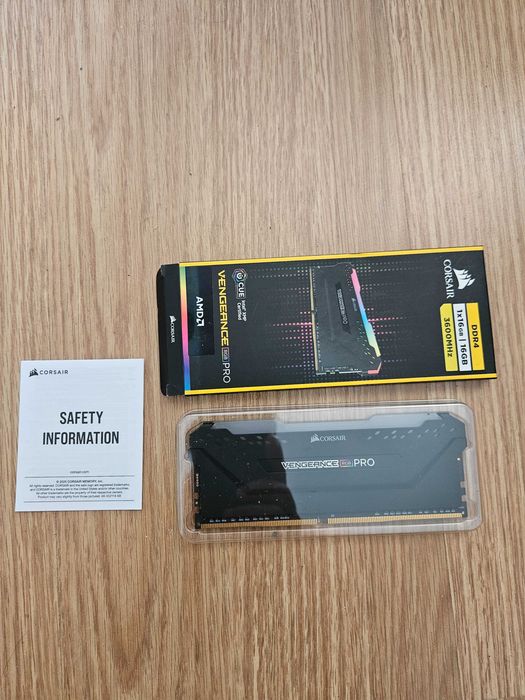 Memorie RAM Corsair VENGEANCE® RGB PRO 16GB, DDR4, 3600MHz, CL18 Memory
