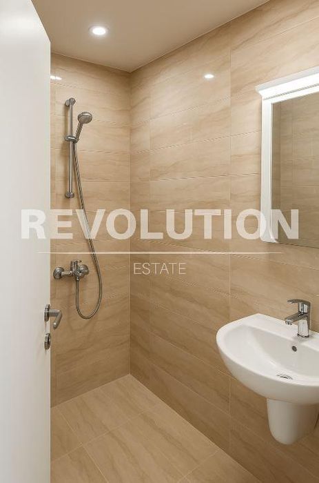 Дава се под наем Двустаен апартамент в Варна, Левски - 68 кв.м за 475 € - Снимка #4