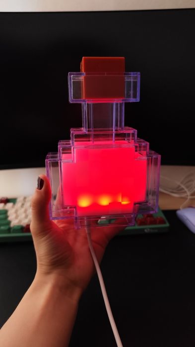 Фонарь Minecraft колба с разными цветами.