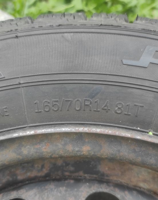 Зимни гуми с джанти 4х108 165/70 - R14