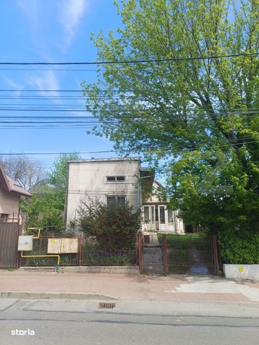 Casa de vanzare renovabila, 110 mp, Suceava