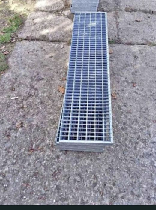 Trepte zincate galvanizate