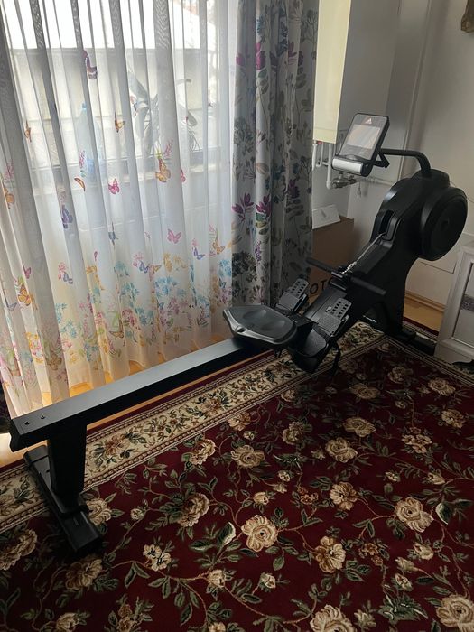 Aparat de canotaj, Adidas R-21x, folosit foarte putin