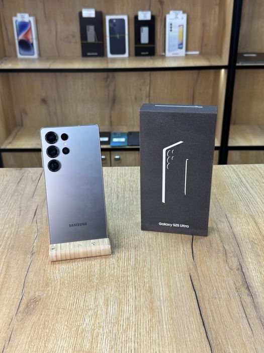 Samsung S 25 ultra 256 gb