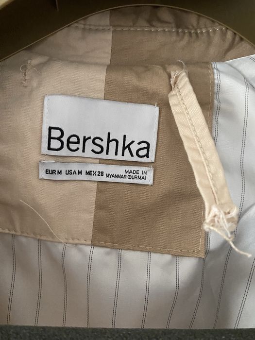 Trench dama Bershka