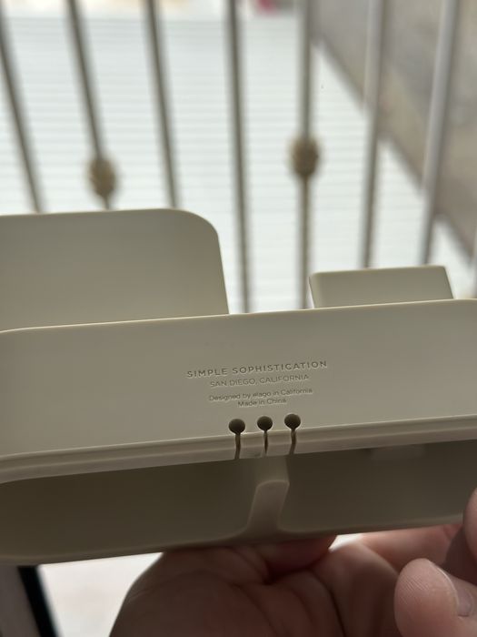 Elago - Statie incarcare 3 in 1 - doua culori disponibile - Black/Crem