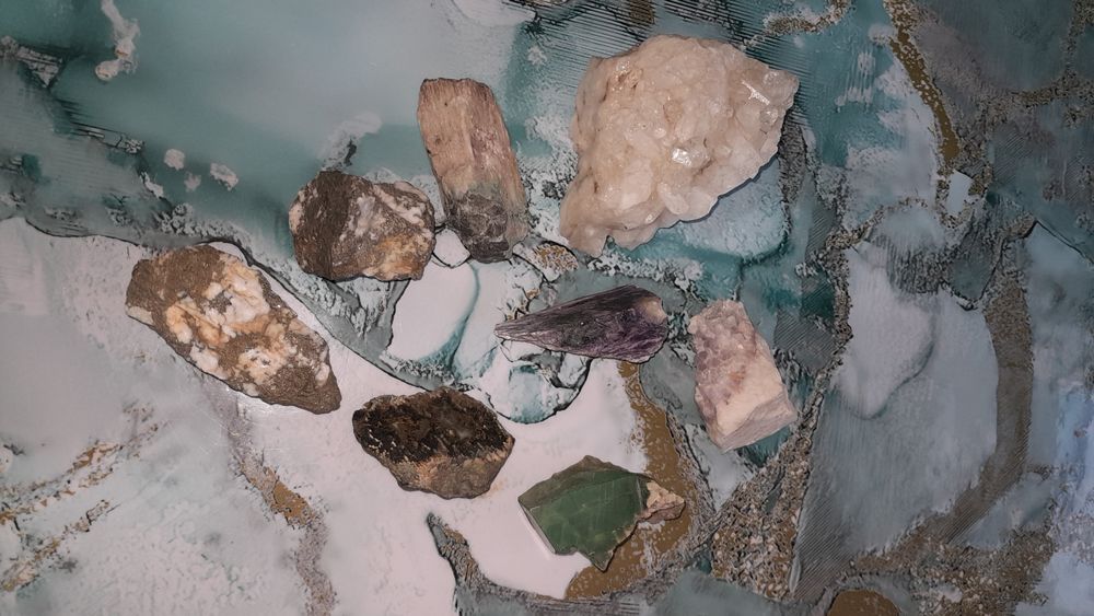 Продаю самоцветы