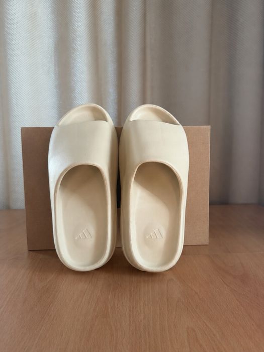 *PROMOTIE* Yeezy Slide Bone bej