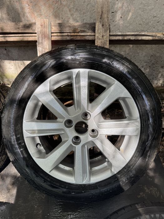 Продаю оригинальные диски на веста r16