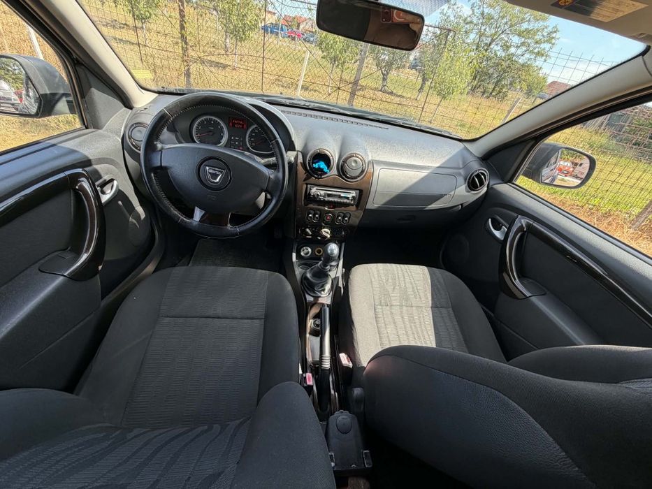 Vând Dacia Duster 1.5 dCi 4x4 -2011