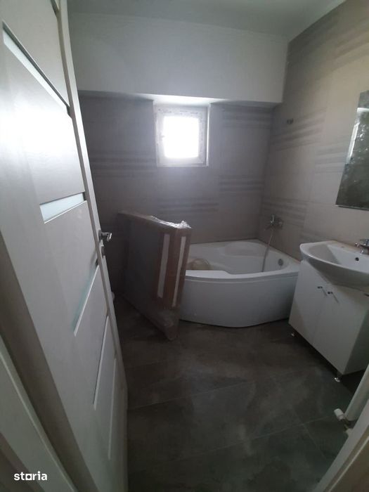 Apartament Central, terasă 50mp. !