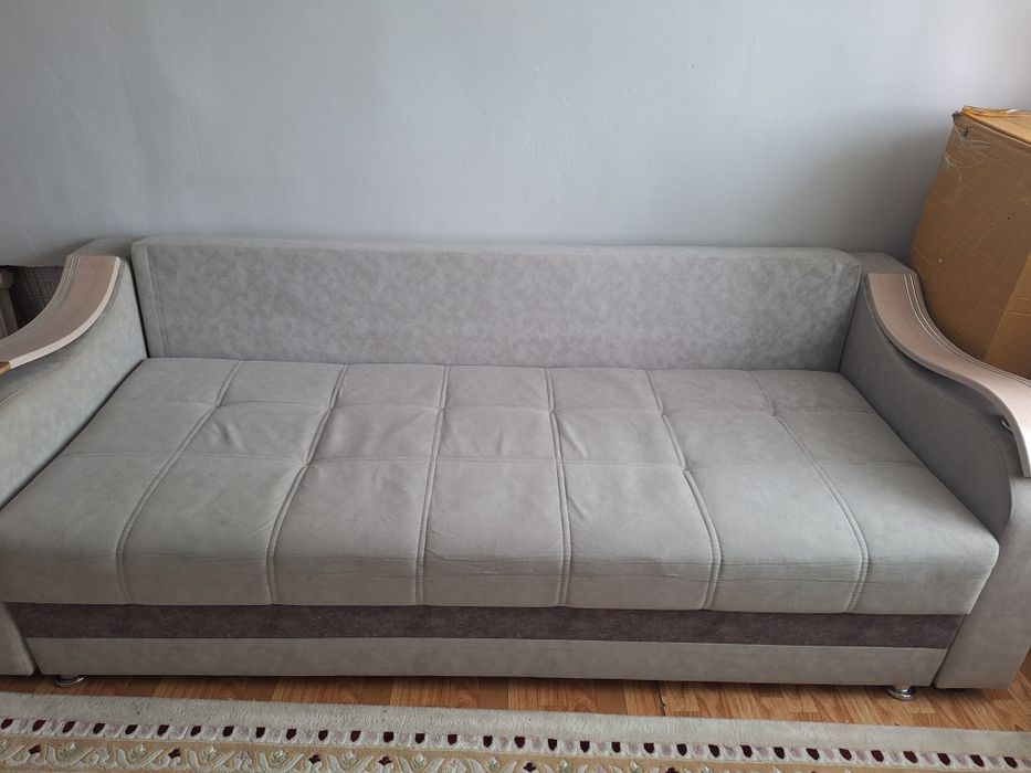 Продаю диван-тахта.Пришахтинск