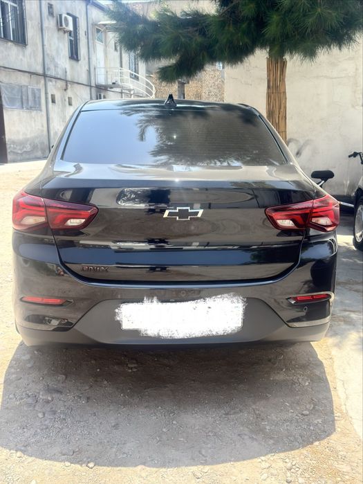 Onix redline avtomobili