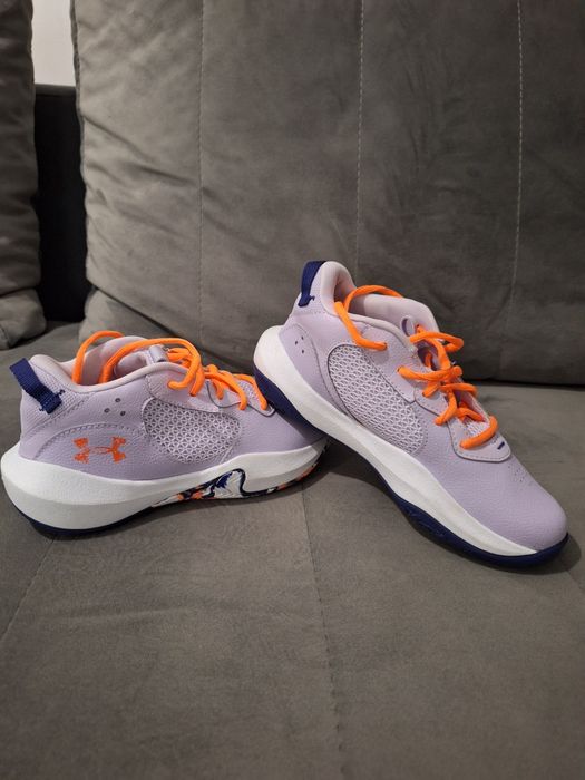 Adidasi Under Armour 35