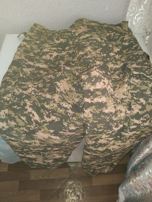 Камуфляж,  новый, брюки.