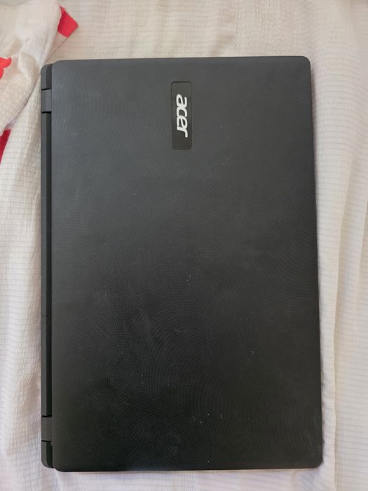 Продам Ноутбук Acer extensa. 60000 торг